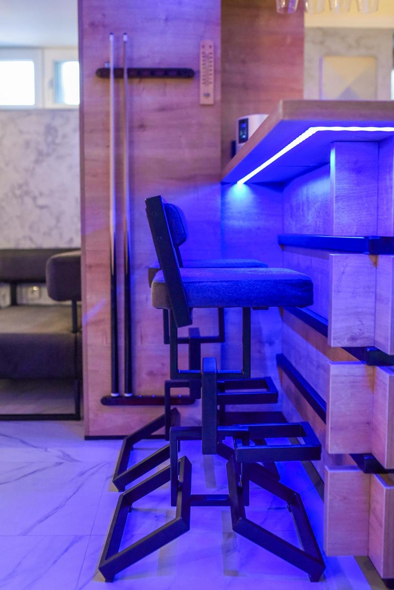 La Luna Premium Deluxe Apartment With Free Jacuzzi, Bikes & Covered Parking Nasice 外观 照片