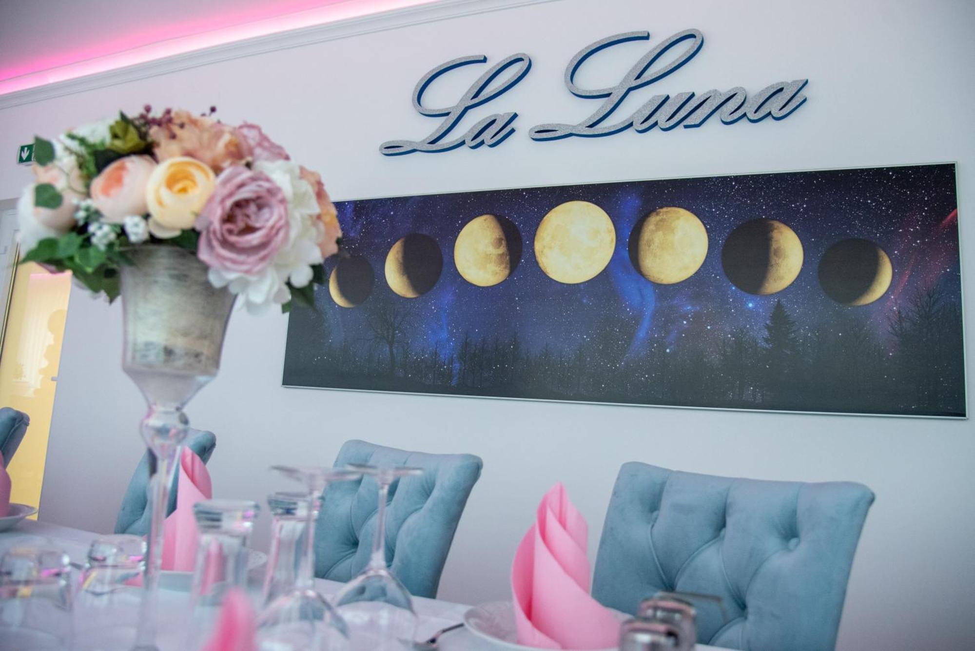La Luna Premium Deluxe Apartment With Free Jacuzzi, Bikes & Covered Parking Nasice 外观 照片